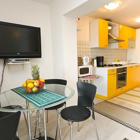 Apartments Villa Ana 챠브타트 외부 사진
