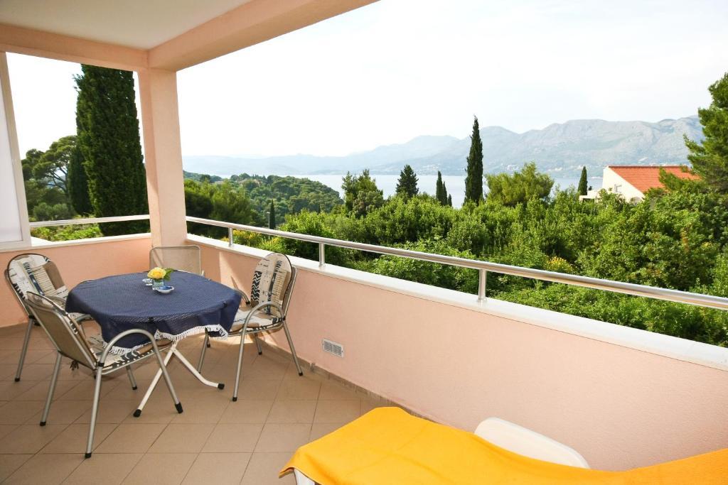 Apartments Villa Ana 챠브타트 객실 사진