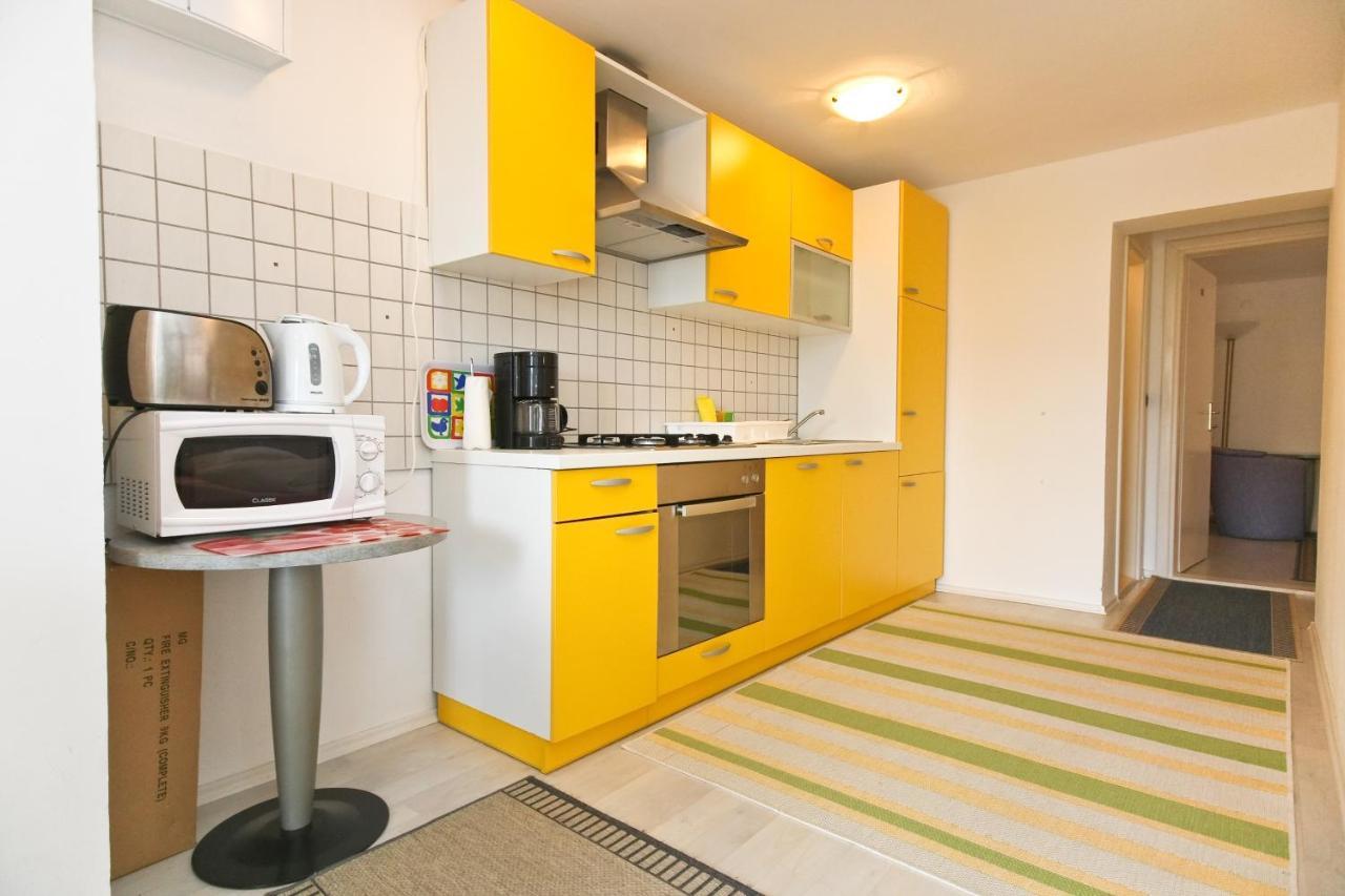 Apartments Villa Ana 챠브타트 외부 사진